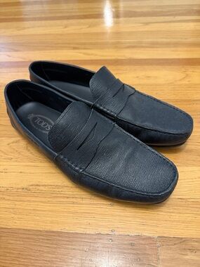 Tod's Black Textured Leather Loafers